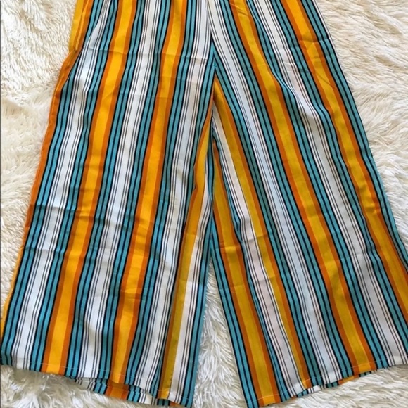 NWT Halter Top Crop Jumpsuit Large - Picture 11 of 13